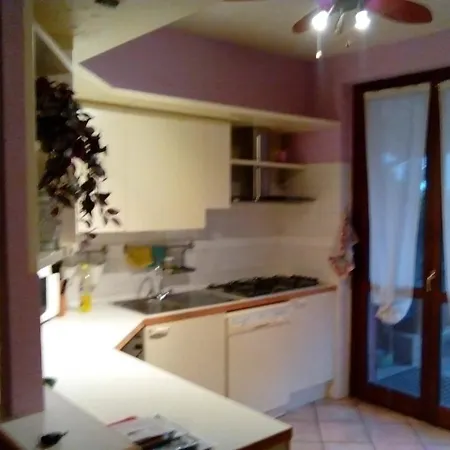 Проживание в семье Non Piu Disponibile Per Ristrutturazione *